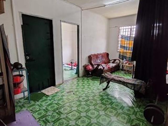Flat for sale in Ulu Tiram, Johor