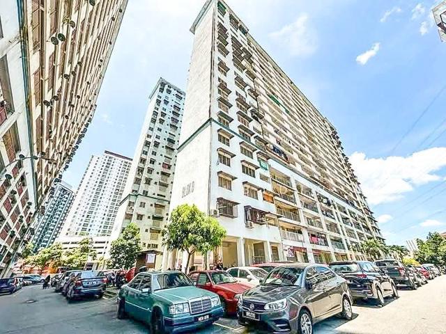 Apartment for sale in Country Heights Damansara, Kuala Lumpur