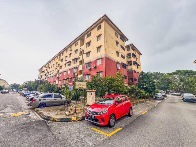 Flat for sale in Shah Alam, Petaling