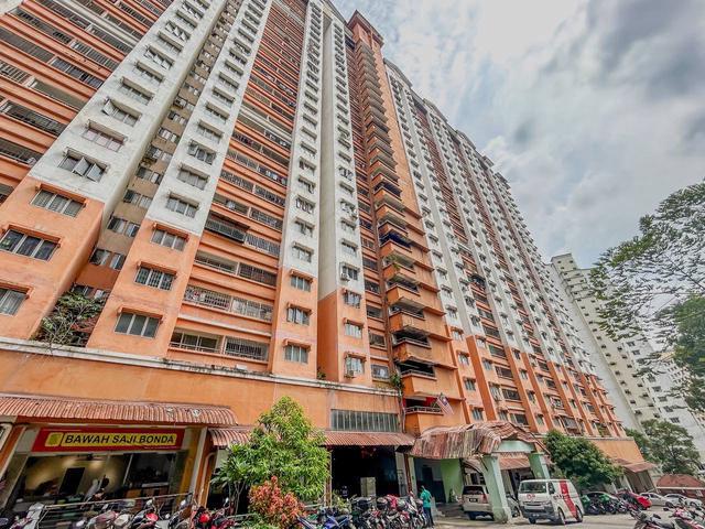 Apartment for sale in Petaling, Damansara Damai
