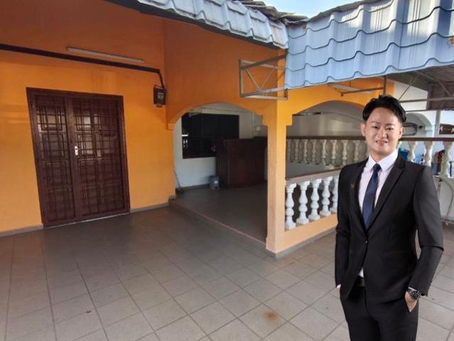 Terraced House for sale in Malaka