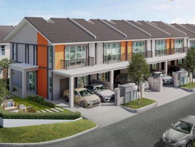 Terraced House for sale in Malaka