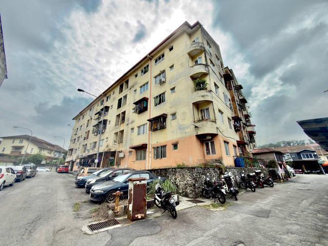 Apartment for sale in Kajang, Langat