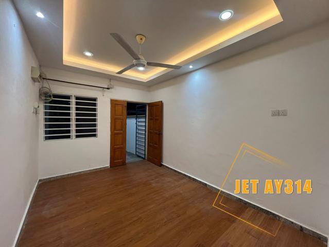 Terraced House for sale in Petaling, Alam Impian