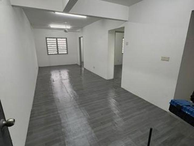 Flat for sale in Wellesley, Penang