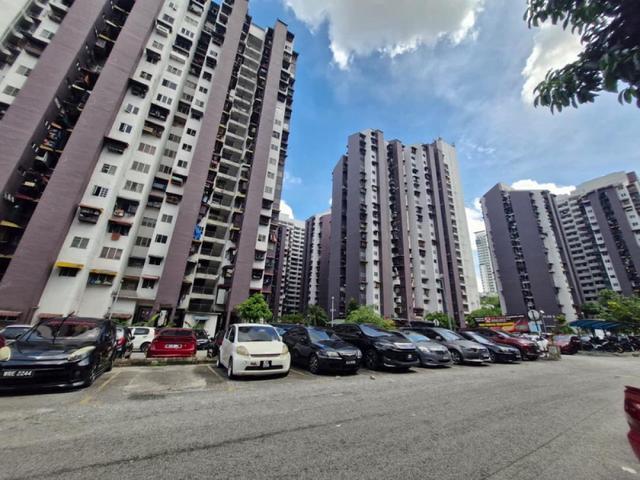 Apartment for sale in Country Heights Damansara, Kuala Lumpur