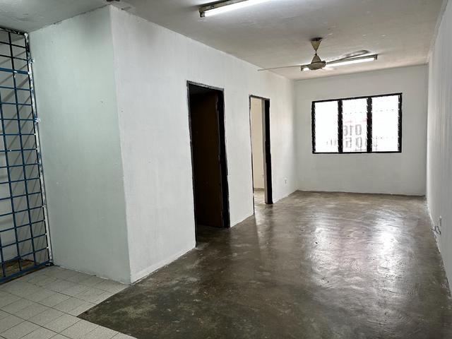 Apartment for sale in Petaling, Damansara Damai
