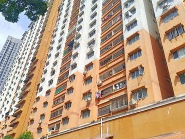 Apartment for sale in Petaling, Damansara Damai