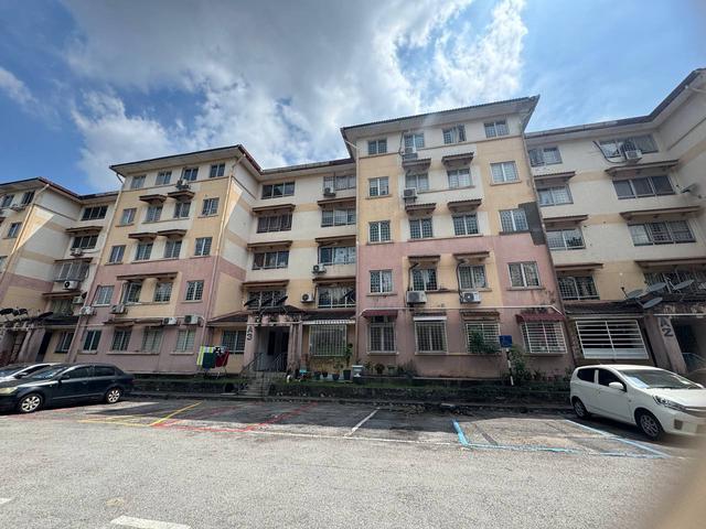 Apartment for sale in Petaling, Damansara Damai