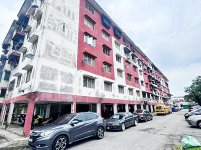Flat for sale in Petaling, Damansara Damai
