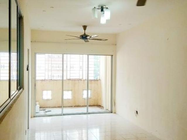 Apartment for sale in Langat, Selangor