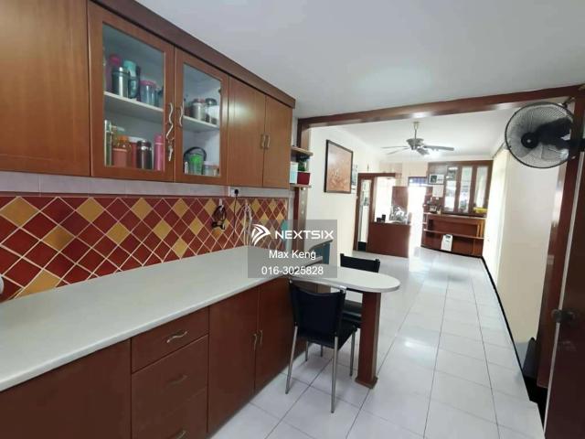 Residential House for sale in Country Heights Damansara, Kuala Lumpur