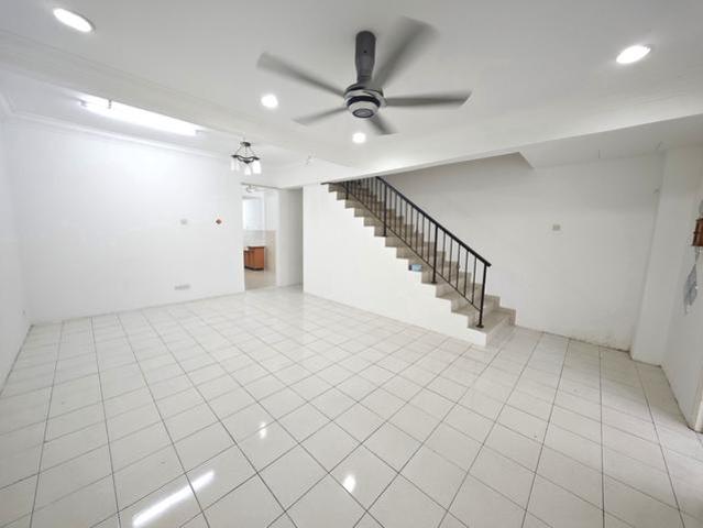 Terraced House for sale in Puncak Jalil, Majlis Bandaraya Subang Jaya