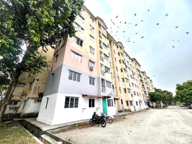 Apartment for sale in Port Klang, Selangor