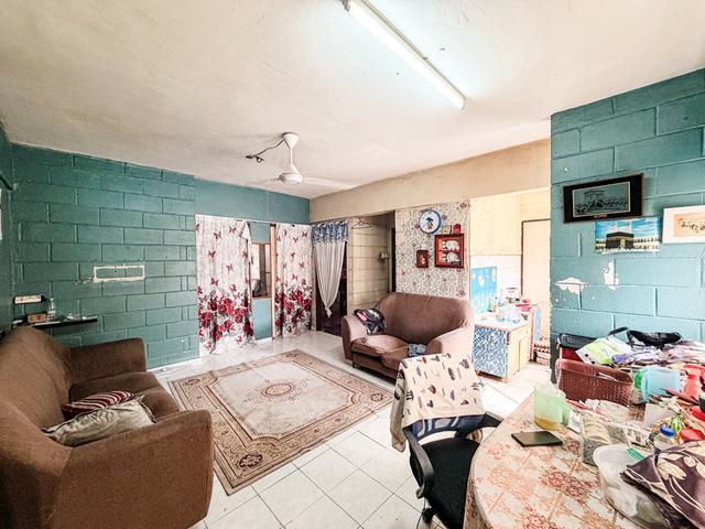 Flat for sale in Petaling, Alam Impian