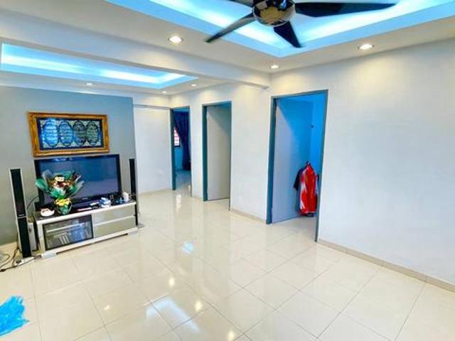 Apartment for sale in Country Heights Damansara, Kuala Lumpur