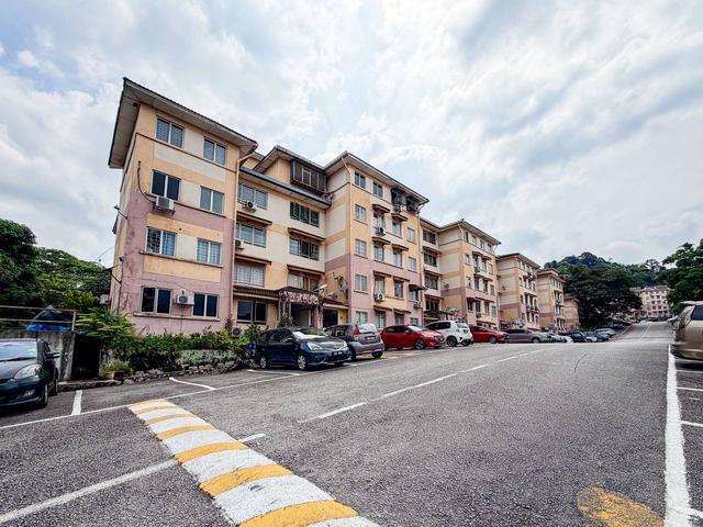 Apartment for sale in Petaling, Damansara Damai