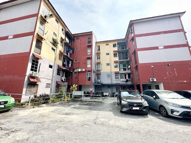 Flat for sale in Selayang, Selangor
