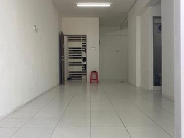 Condominium for sale in Mukim 16, Tena