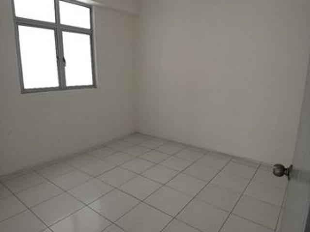 Condominium for sale in Mukim 16, Tena