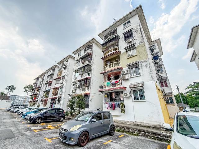 Flat for sale in Kajang, Langat