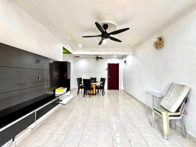 Apartment for sale in Petaling, Damansara Damai