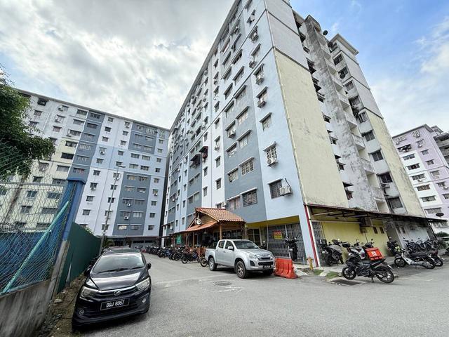 Apartment for sale in Petaling, Damansara Damai