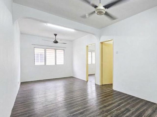 Flat for sale in Selayang, Selangor