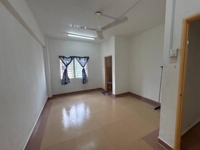 Apartment for sale in Kajang, Langat