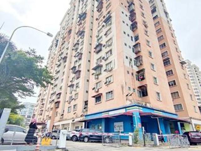 Apartment for sale in Petaling, Damansara Damai