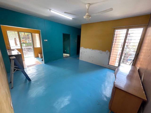 Flat for sale in Petaling, Subang Jaya