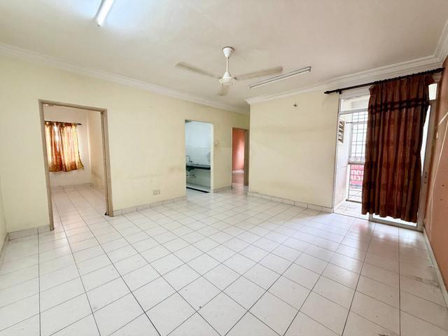 Apartment for sale in Kajang, Langat
