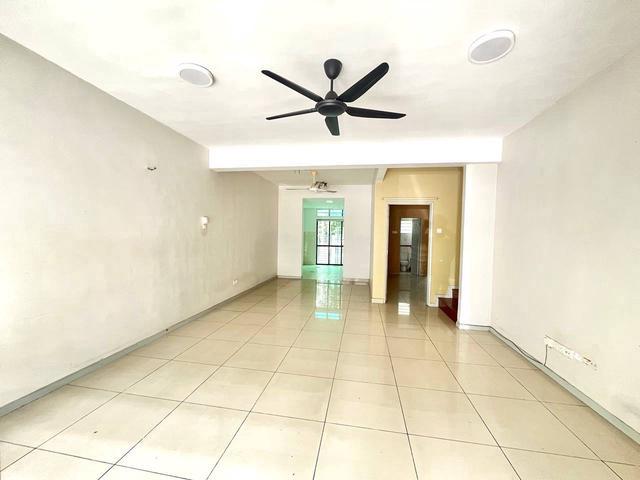 Townhouse for sale in Petaling, Subang Jaya