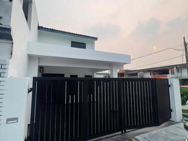 Terraced House for sale in Bandar Baru Permas Jaya, Kampung Senibong
