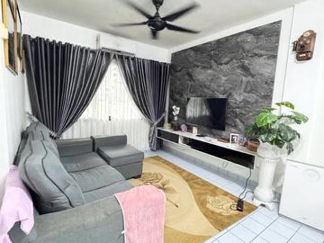 Flat for sale in Bandar Baru Permas Jaya, Kampung Senibong