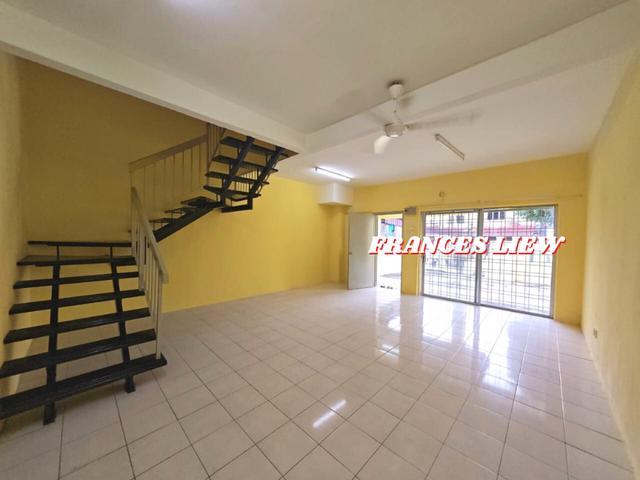 Terraced House for sale in Petaling, Subang Jaya