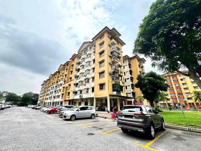 Apartment for sale in Petaling, Damansara Damai