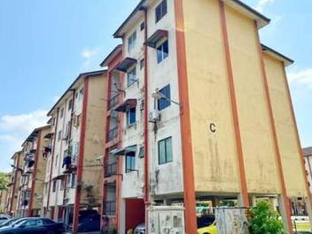 Flat for sale in Bukit Ledang, Johor