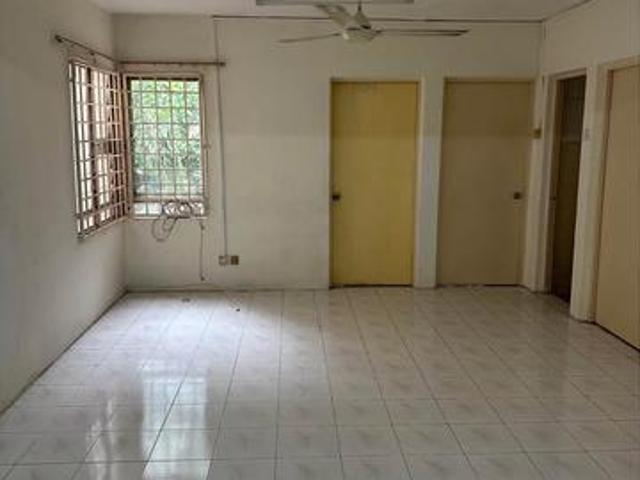 Apartment for sale in Petaling, Damansara Damai
