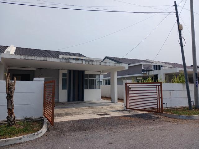 Residential House for sale in Padang Serai, Kulim