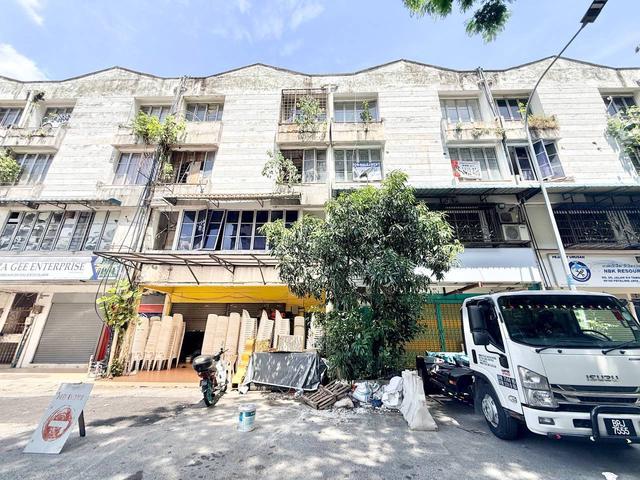 Flat for sale in Petaling, Damansara Damai