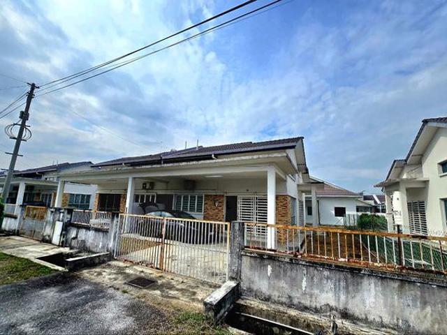 Residential House for sale in Tanjong Sepat, Selangor
