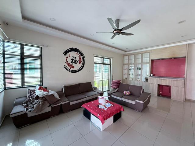 Residential House for rent in Malaka