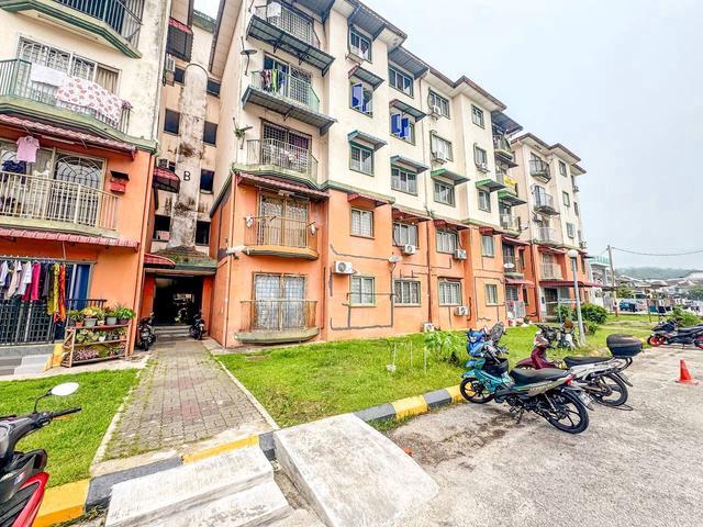 Apartment for sale in Sungai Buloh, Shah Alam
