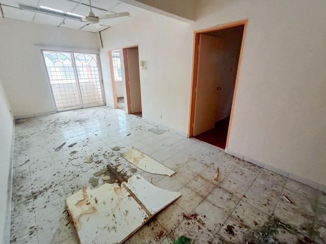 Apartment for sale in Malaka