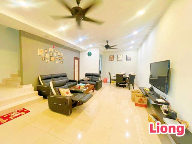 Terraced House for sale in Ulu Tiram, Johor