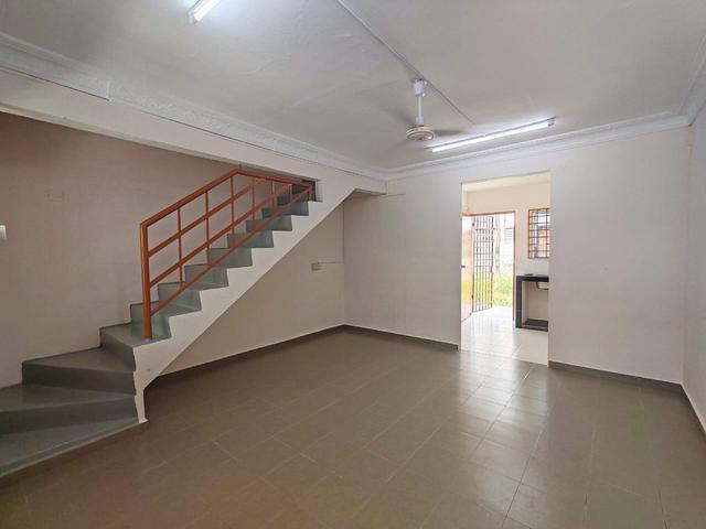 Terraced House for sale in Ulu Tiram, Johor