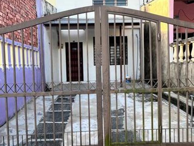 Terraced House for sale in Ulu Tiram, Johor