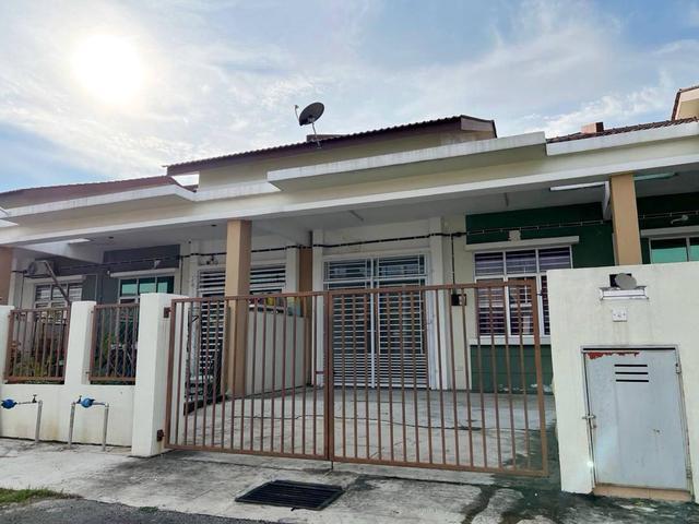Terraced House for sale in Sepang, Tanjong Sepat