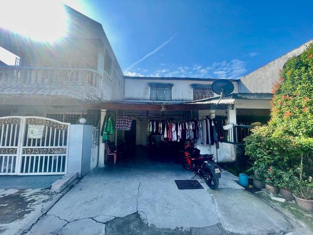 Terraced House for sale in Langat, Selangor